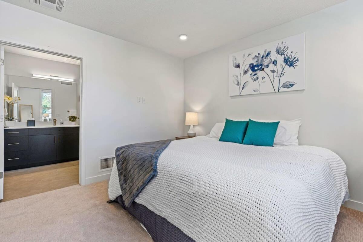 2Br Luxury Urban Escape Balcony & Fitness Center Apartamento Salt Lake City Exterior foto